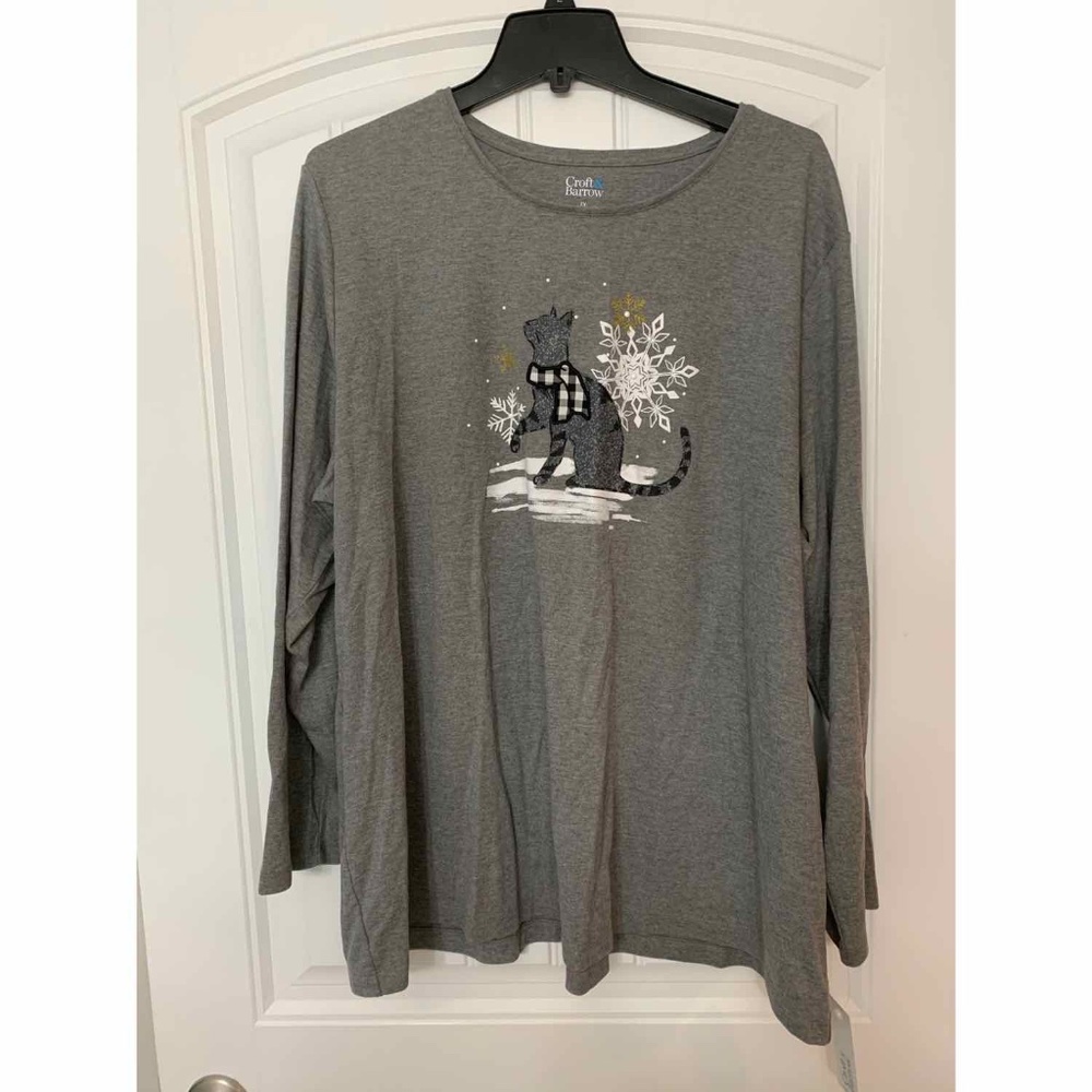 Croft & Barrow Sparkle Cat & Snowflake Top Winter